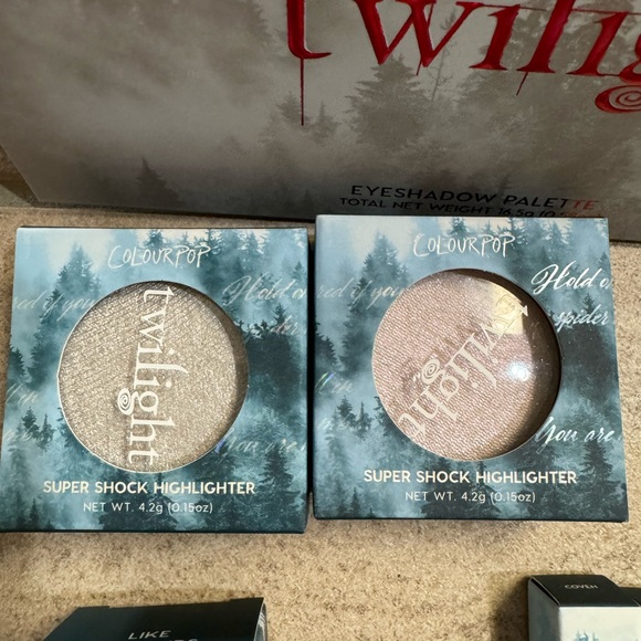 Limited edition Twilight makeup set by Colorpop